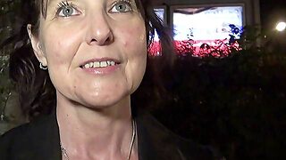 Closeup Video Of Horny Mature Wife Joycelina Getting Fucked Hard