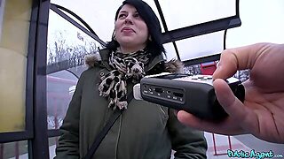 Tempting Mom Jaw-Dropping Xxx Clip