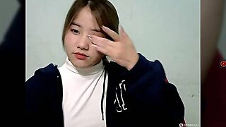 Video grátis mostra ninfetinha poderosa fodendo com marmanjo que ama uma prostituta de luxo para foder sempre - Pretty Vietnamese Teen