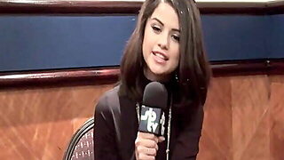 Selena Gomez - Pokies
