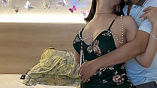 The Chinese Employee Was Invited By A Young Customer To Receive